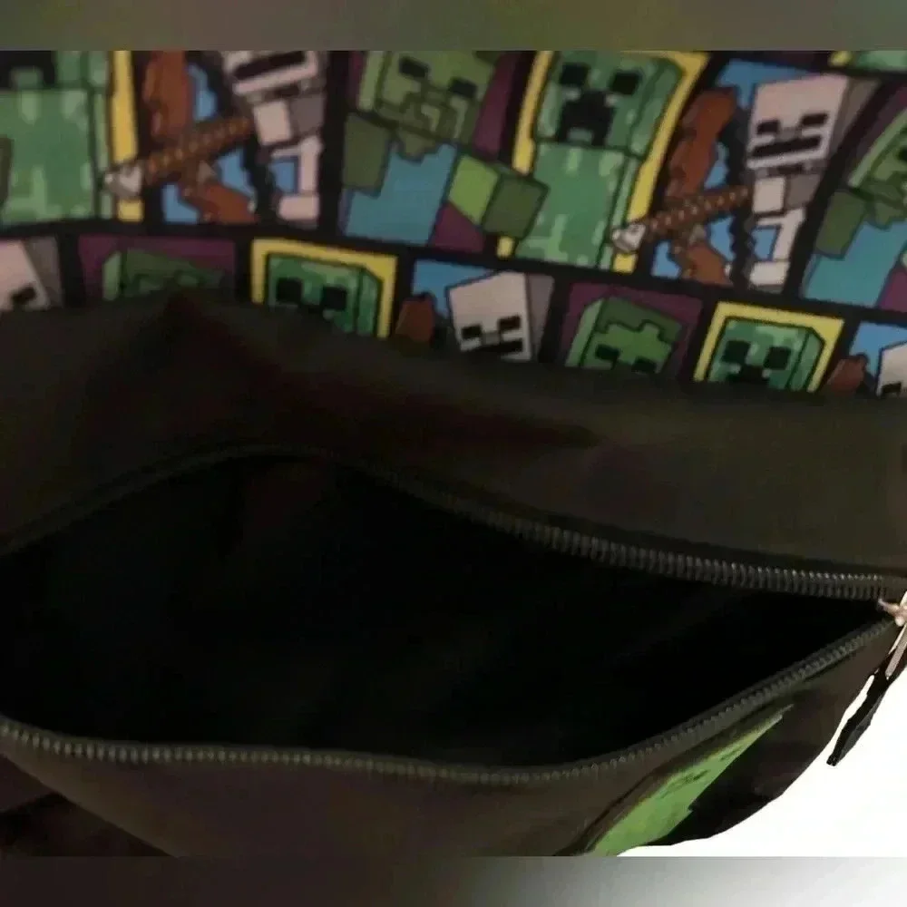 Minecraft MOJANG Creeper Mini-backpack in EUC. Great for back to school.
